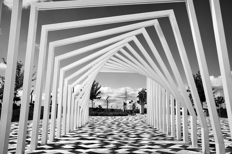 города, реальность, геометрия Сквозь плывущую реальностьphoto preview