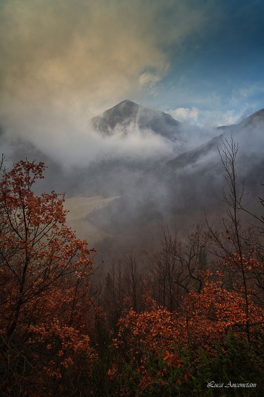 marche region italy landscape fog appennini mc nature clouds San Vicino nat park фото превью