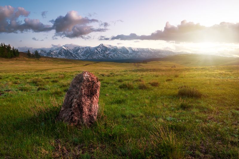 пейзаж, облака, природа, россия, горы, закат, алтай Стоячий каменьphoto preview