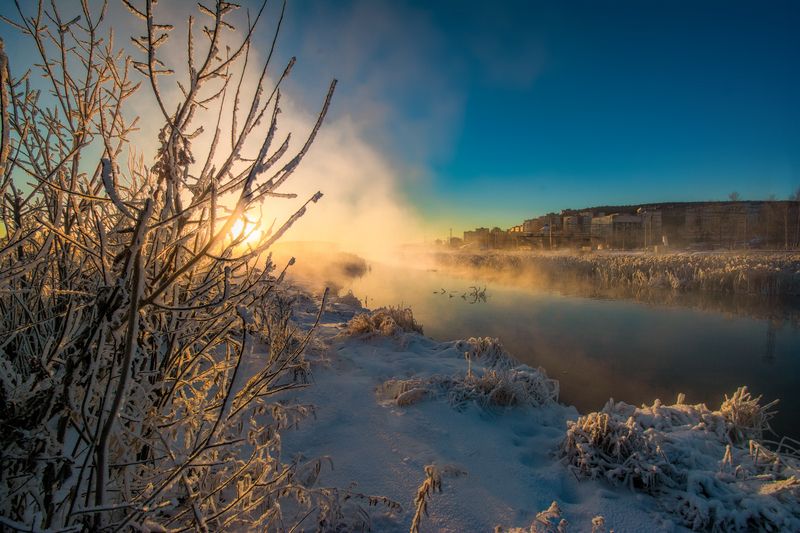 Зимний восходphoto preview