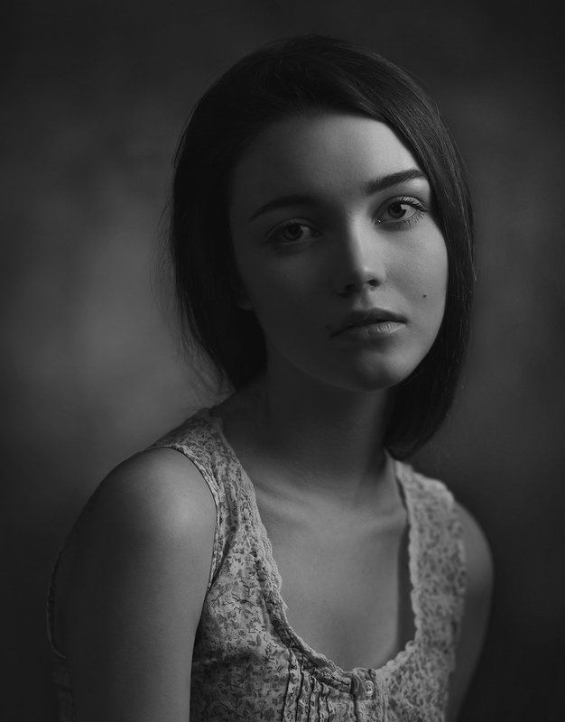 девушка, портрет, студия, свет, тень, взгляд ***photo preview