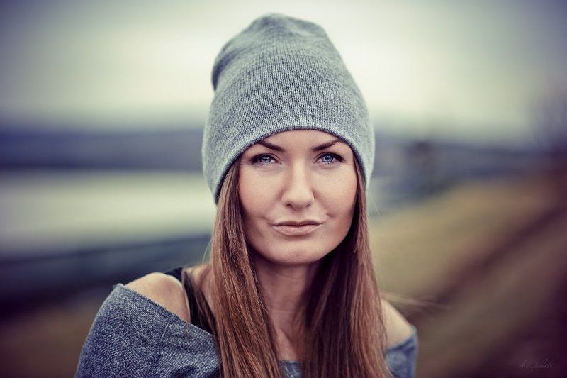 Portrait, Woman Katephoto preview