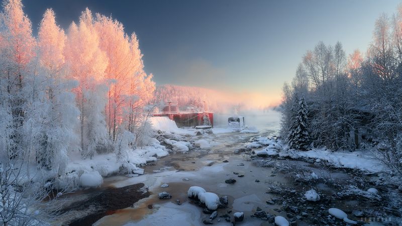 карелия, харлу, гэс, зима, мороз, река, иней, лёд. Разбивая лёд.photo preview