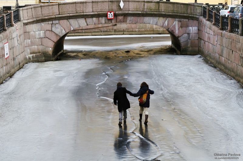 город, санкт-петербург, зимняя канавка, стрит фото, уличная фотография, люди, влюблённые Вечерняя прогулка по Зимней канавке. С днём всех влюблённых!photo preview