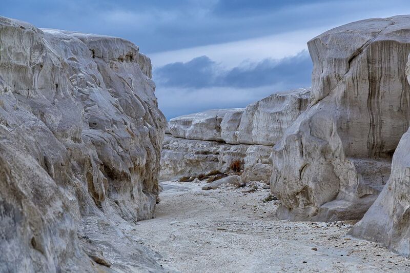 Айракты, Бозжира, Кокосем, Кокесем, Казахстан, Мангистау, Каньон, Тузбаир, отражение, Клыки, Корабль, Бокты, Лензбол, Арка, Закат, рассвет, день, пейзаж, долина шаров, яйца динозавров, Шергала, Тетис, Тирамису, Устюрт, Национальный парк, нацпарк, тучи, об Белый каньонphoto preview