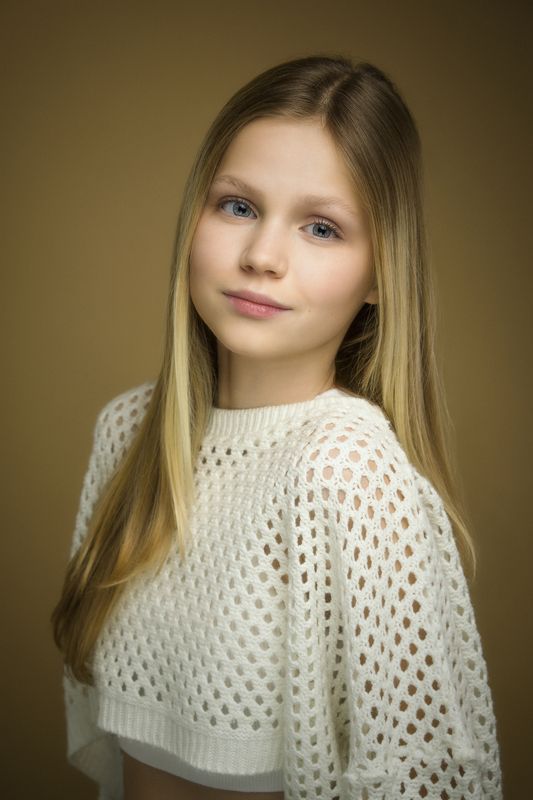 портрет, девушка Портретноеphoto preview