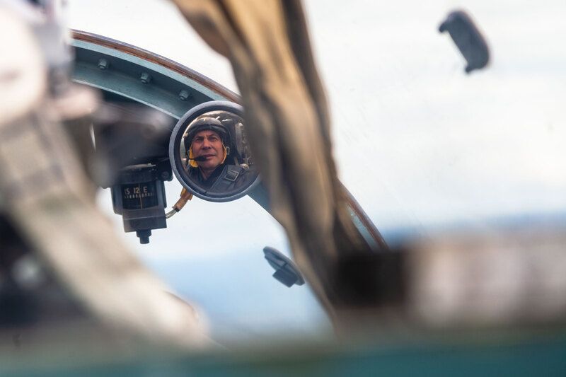 авиация air to air пилотажная группа русь л-39 вязьма Летчик в полете.photo preview