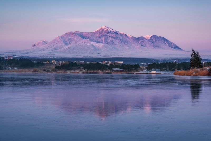 кавказ, кмв, кавказские минеральные воды, гора, озеро, зимнее озеро, зима, бештау, железноводск, зимний город, зимний рассвет Ледяное отражениеphoto preview