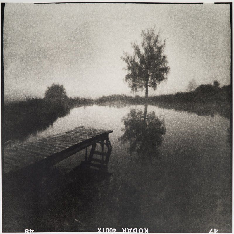 Мостки с деревом в Алексеевском утром осенью. Лит-печать.photo preview