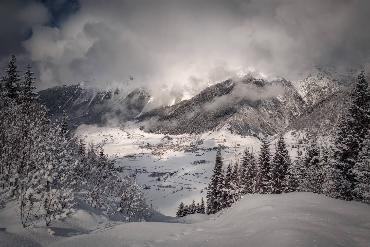 Svan Village Lakhiri. Автор: Чиж Андрей svaneti, lakhiri, village, mountains, towers, winter, nature, high, landscape, scenery, travel, outdoors, georgia, sakartvelo, caucasus, chizh, Чиж Андрей