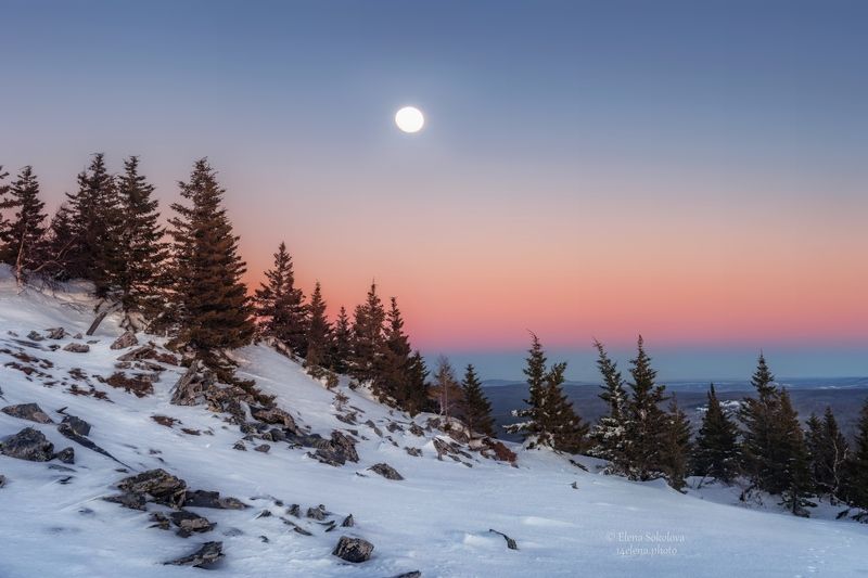 уреньга, зима, горы, вечер, закат, луна Лунный вечер на хребте Уреньга фото превью