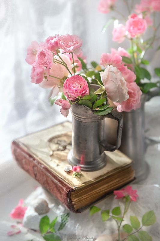 Ónpohár és imakönyvphoto preview