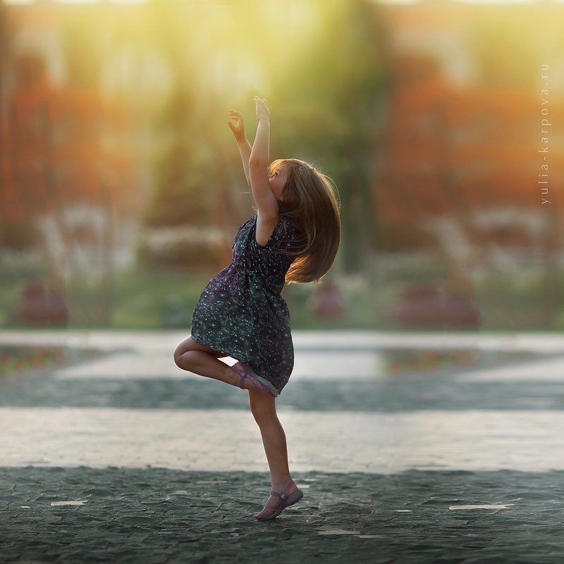 girl, light, kid, dance ***photo preview