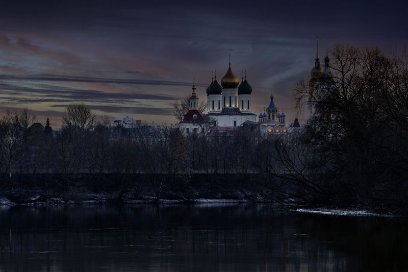 В объятьях ночиphoto preview