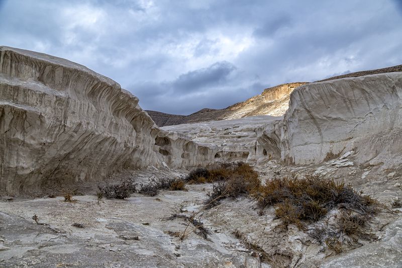 Айракты, Бозжира, Кокосем, Кокесем, Казахстан, Мангистау, Каньон, Тузбаир, отражение, Клыки, Корабль, Бокты, Лензбол, Арка, Закат, рассвет, день, пейзаж, долина шаров, яйца динозавров, Шергала, Тетис, Тирамису, Устюрт, Национальный парк, нацпарк, тучи, об Белый каньонphoto preview