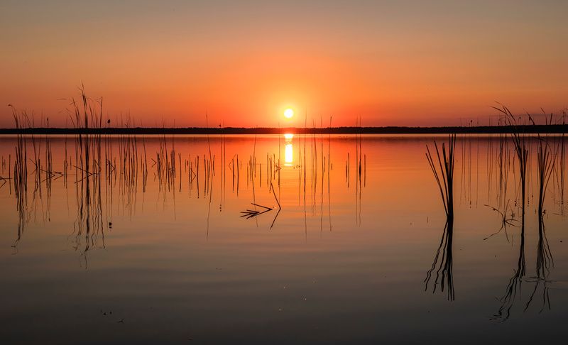 вечер, озеро, старый причал, закат Вечер, озеро, старый причал.photo preview