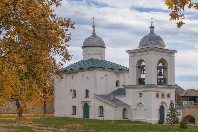 природа, небо, осень Осень в Изборске...photo preview