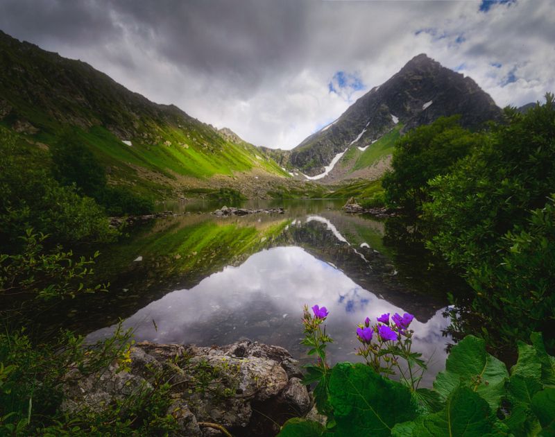 Архыз, Кавказ, Сказка Кавказа, КЧР На озере горном хмурился день...photo preview