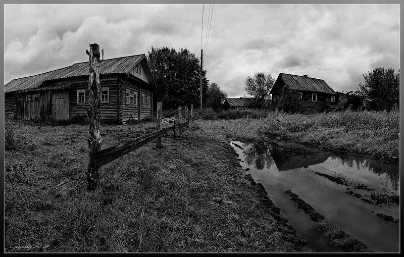 пройтись по деревенской улочкиphoto preview