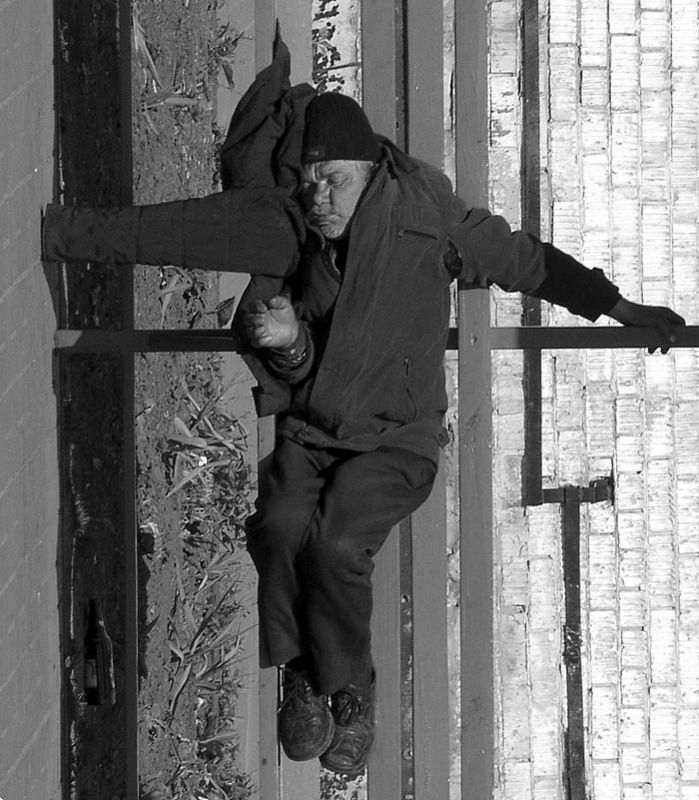 крест, сон на автовокзале крестphoto preview