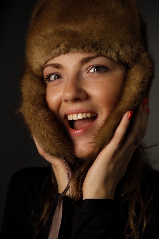 шапка, мех, портрет, девушка Меховая шапкаphoto preview