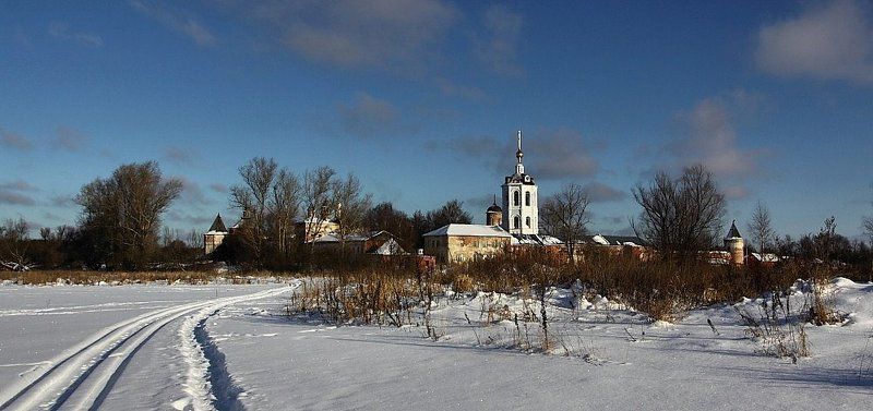 Тропкой в обительphoto preview