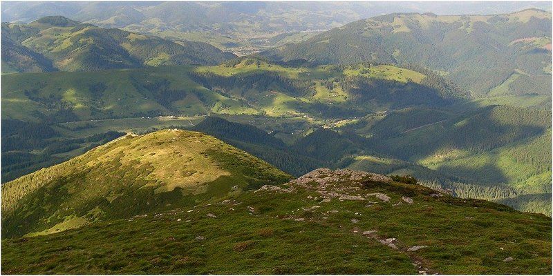 карпаты, горы Вид сверху...photo preview