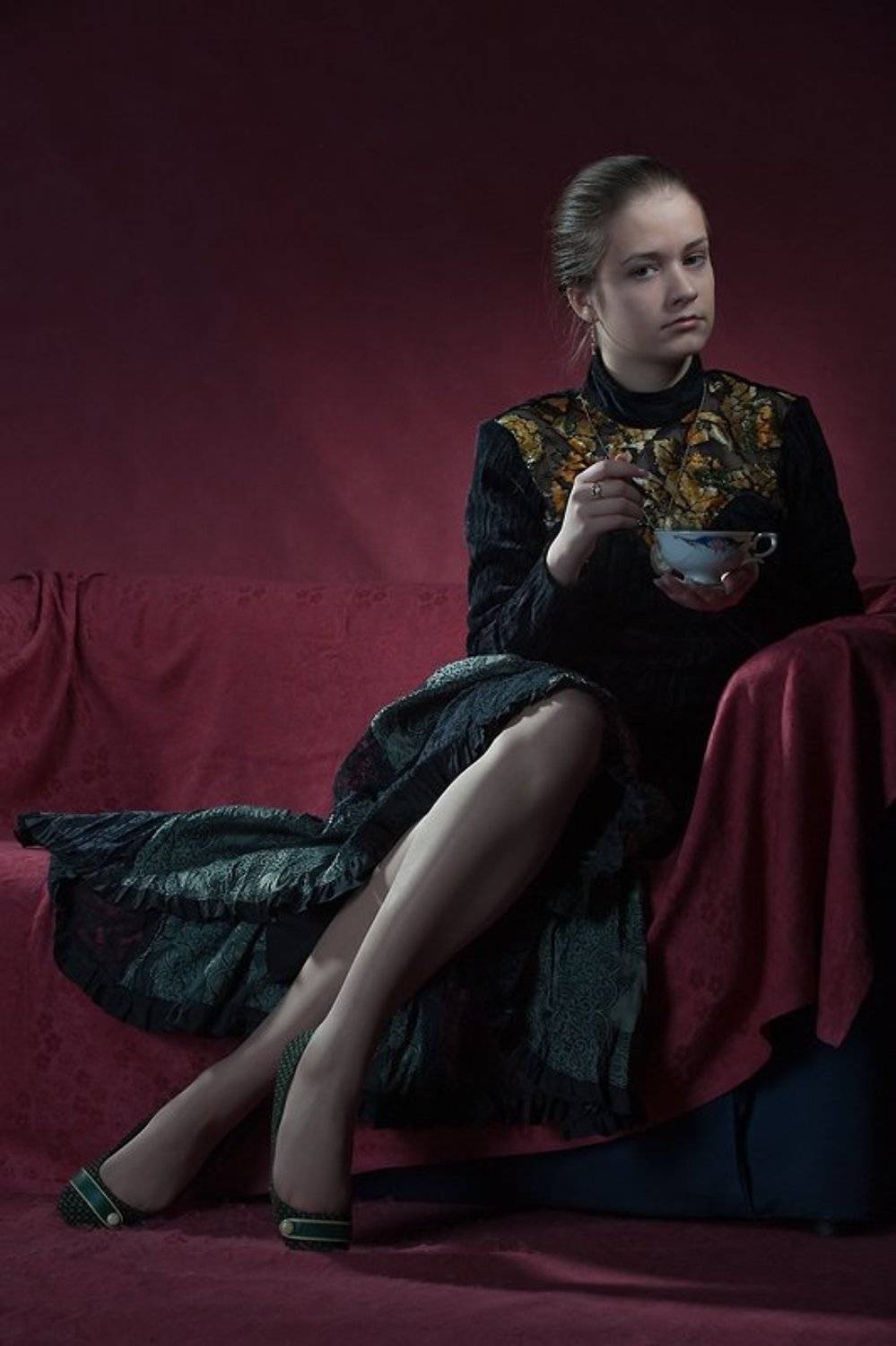 За чаем.... Автор: Ольга Новикова девушка,красота,молодость,чашка, Ольга Новикова