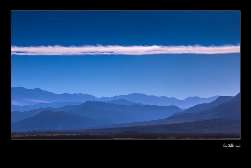 горячая... белая линияphoto preview