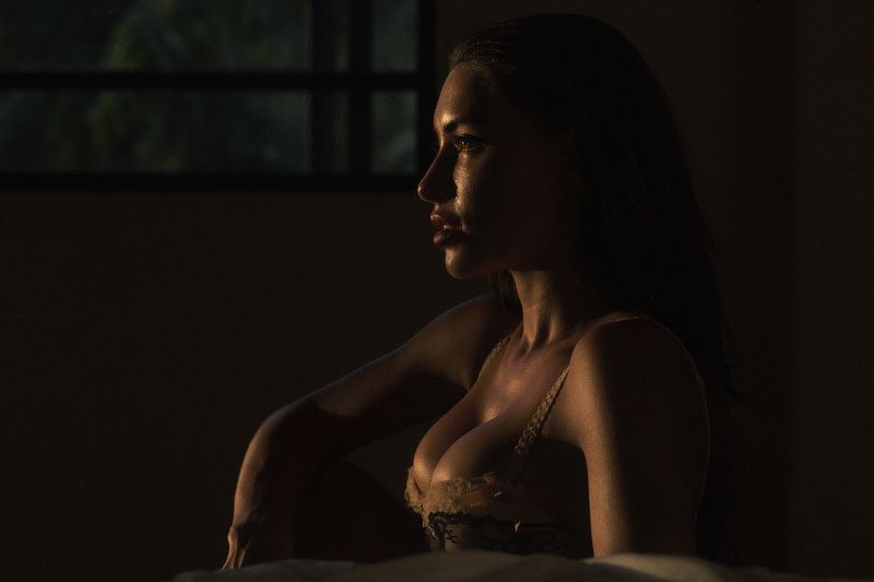 Body, Girl, Light, Portrait, Sexy Veronika (low light)photo preview