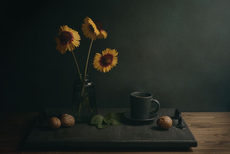 цветы, кофе, натюрморт, напиток, аромат, вкусно, flowers, coffee, still life, drink, aroma, delicious, bouquet , flowers Чашка горячего кофе и цветыphoto preview