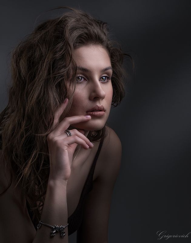 девушка. портрет. красота. глаза. Аннаphoto preview