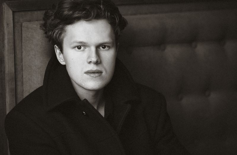 портрет, мужской портрет Портретноеphoto preview