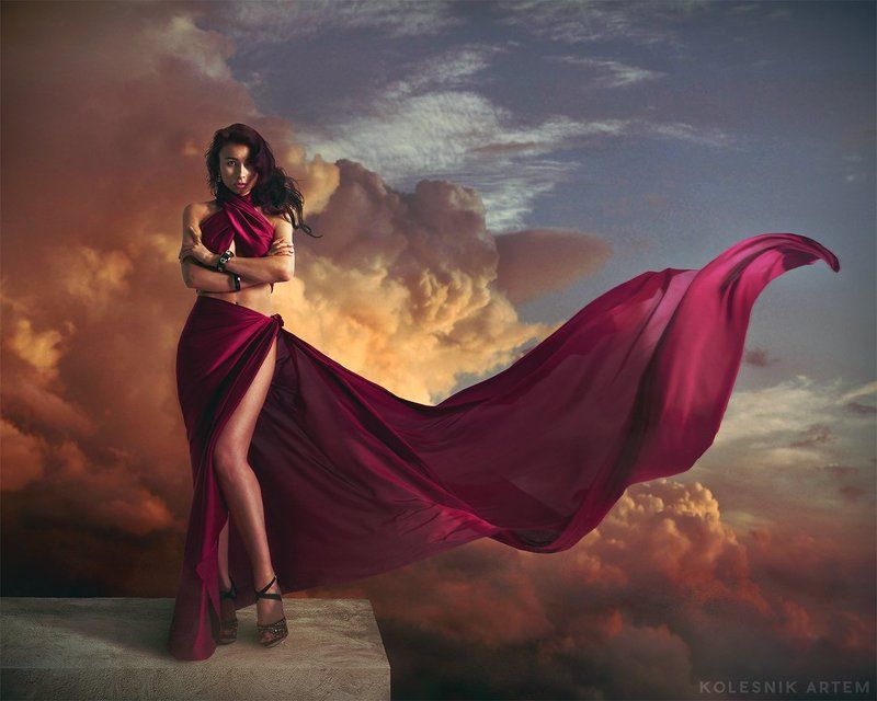 девушка, небо, облака, ветер, закат wind фото превью