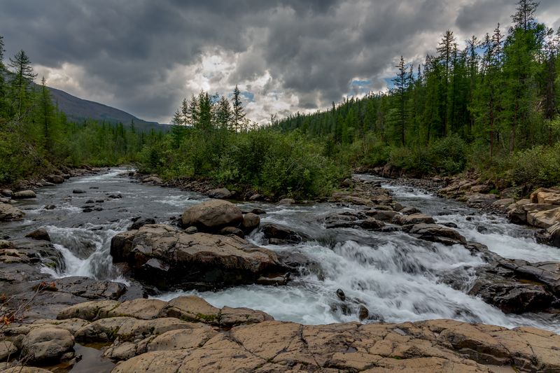 река, плато путорано Река Южный Нералахphoto preview