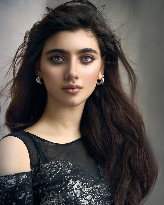 #portrait #fineart #studioshot #dramaticportrait Untitledphoto preview