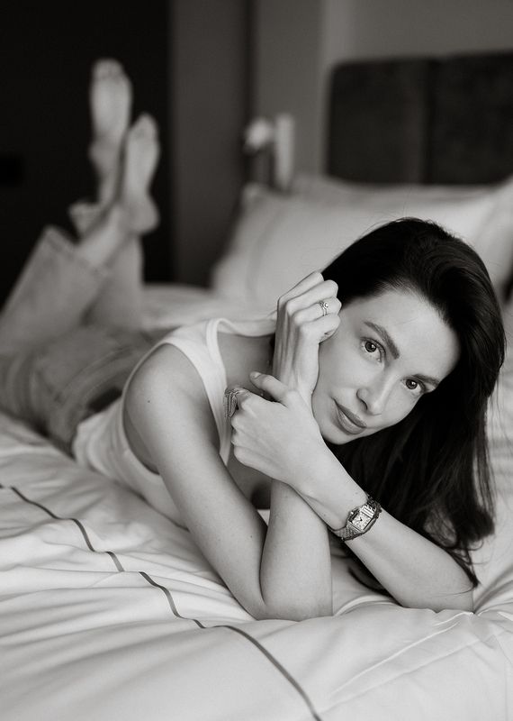 девушка,женский портрет, фигура, женское тело. чб Викторияphoto preview