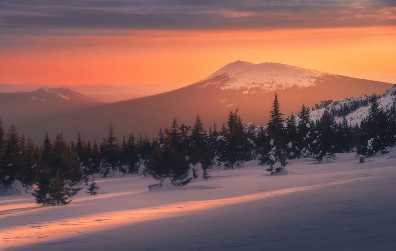 таганай, уральские горы, зимний пейзаж, круглица, метеостанция Первый закат весныphoto preview