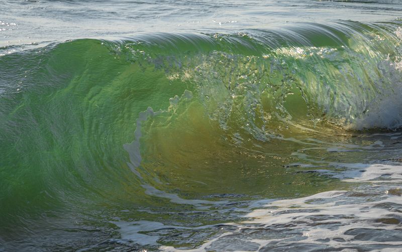 Морская волнаphoto preview