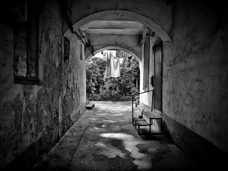 арка, проход, свет, улица Свет не для всехphoto preview