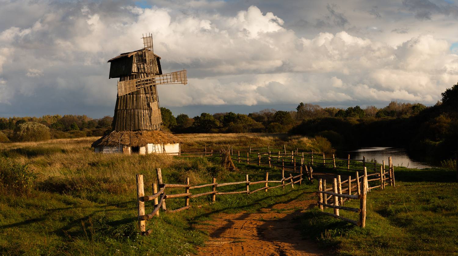 Пушкинские горы. Автор: Потапов Сергей пушкинские горы, закат, Потапов Сергей