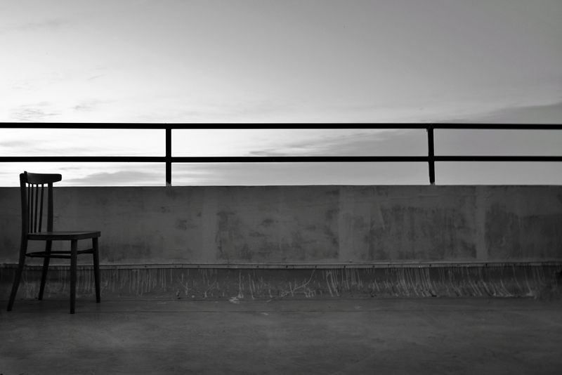 стул, будущее, события, край Мое место с краюphoto preview