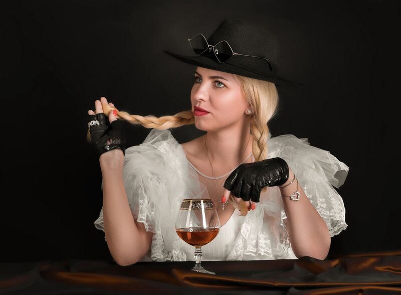 Размышления с коньякомphoto preview