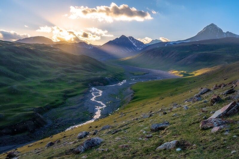 На склоне горных пастбищphoto preview