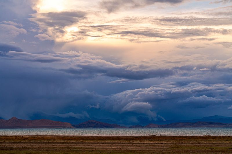 памир, каракуль Закат над озером Каракуль, Памирphoto preview