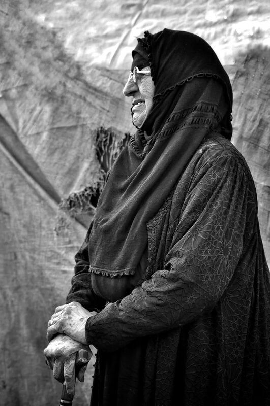 It was raining heavily... He left and there was no one waiting for you but me, my painphoto preview