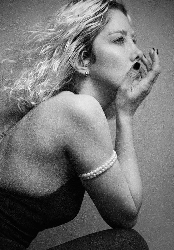 #portrait #fineart #studioshot #dramaticportrait Untitledphoto preview