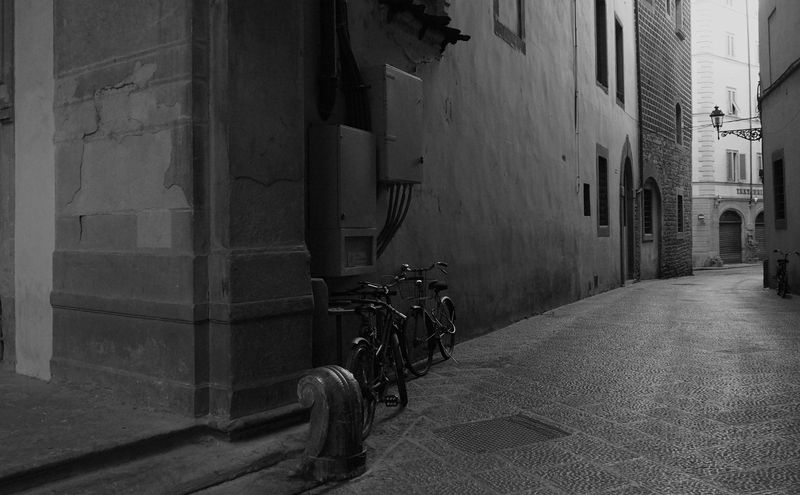 Quiet lanephoto preview