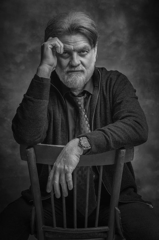 мужчина портрет студия возраст Сергей фото превью