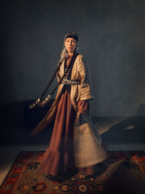 Nomad girlphoto preview